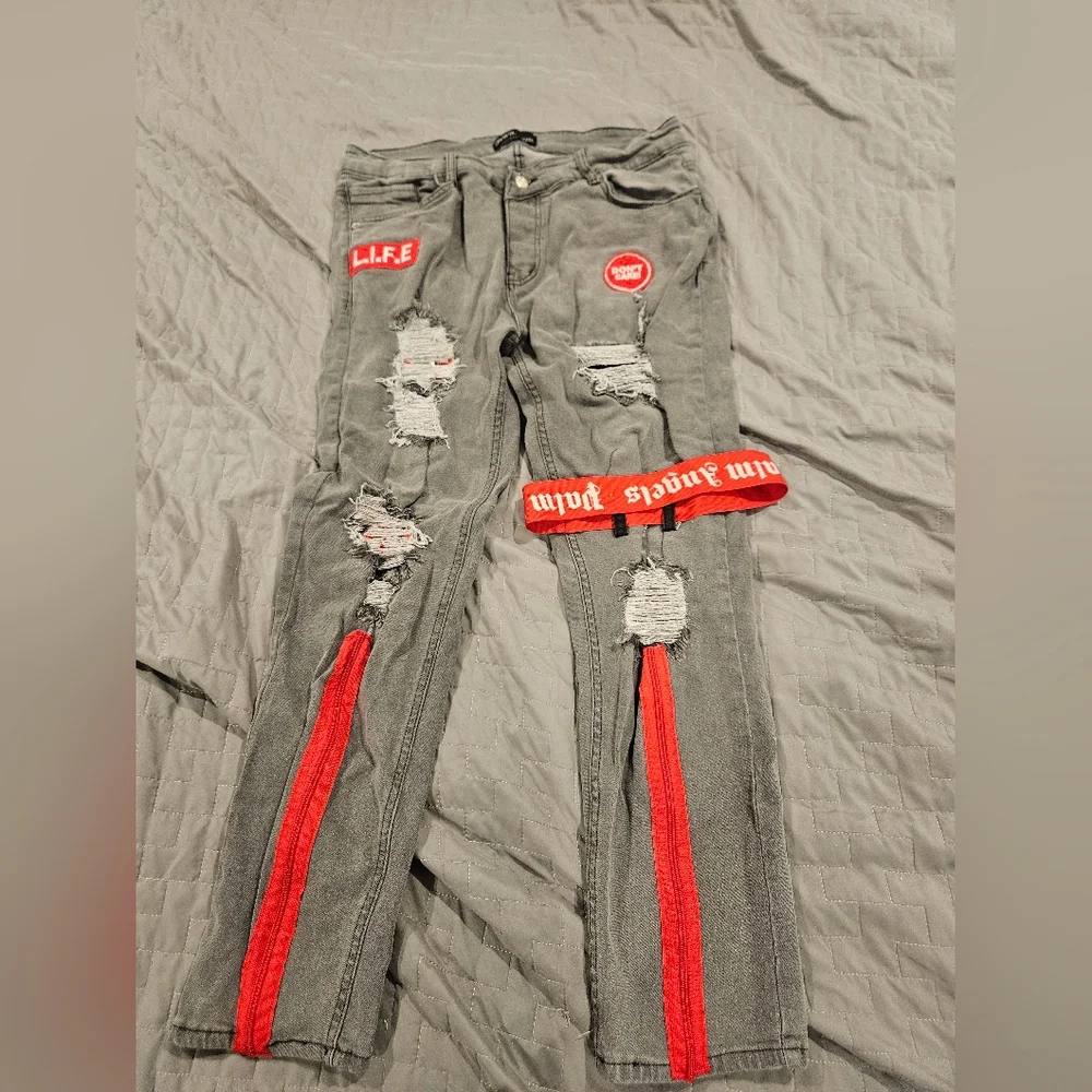 DNWR Gray Distressed Jeans with Red Accents Size 38x31 - Picture 1 of 7
